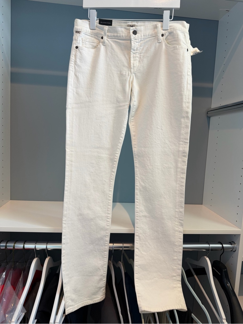 NWT Citizens of Humanity Ava low rise straight leg jeans. Sz 31. Brand new!